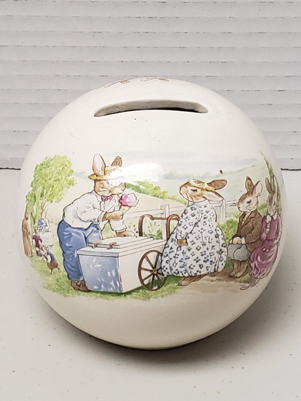 Royal Doulton Bunnykins Bank 1988 (Ice Cream & Wheelbarrow)